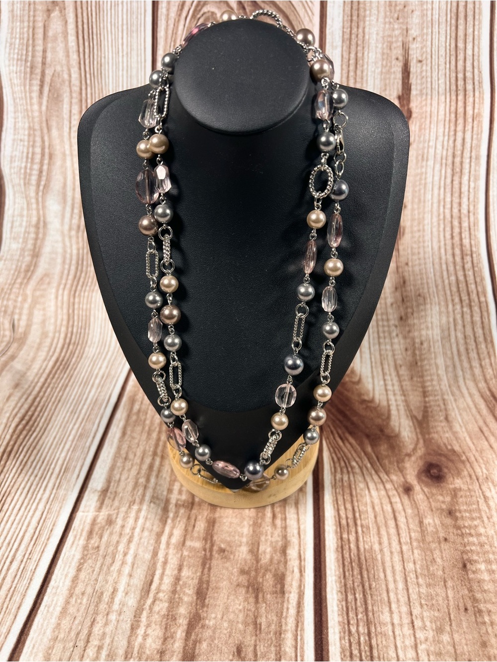 Newport Faux Pearl and Metallic Linx necklace in Gray and Blush